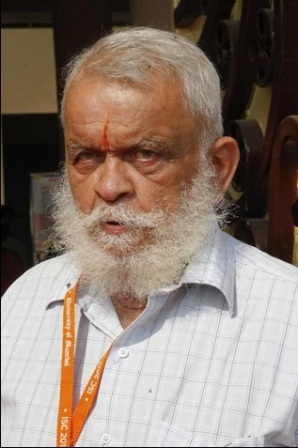 Anand J. Bodas, pictured in Mumbai on January 4, 2015, says Maharishi Bhardwaj -- a sage of the Vedic period (around 1500 - 500 BC) -- laid down as many as "500 guidelines" on flying in a Hindu text ©STRDEL (AFP)